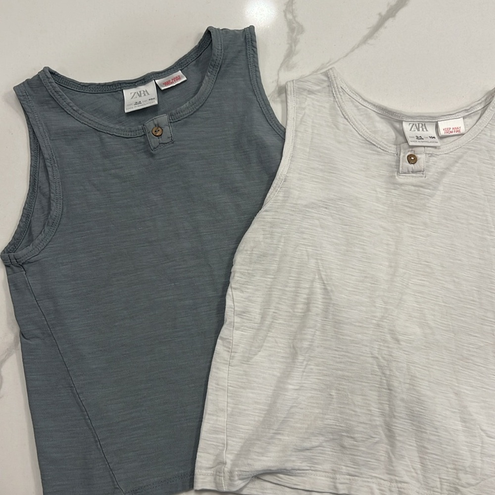 2 for 1 ZARA 3-4yr Boys Tanks
